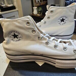 NEW Converse Chuck Taylor All Star Lift Hi Platform White 560846C Mens 10 WMS 12